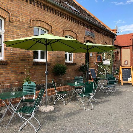 Alte Schule Cafe Und Pension Drehna Екстериор снимка