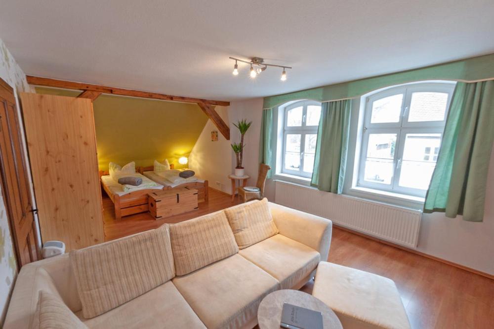 Alte Schule Cafe Und Pension Drehna Екстериор снимка
