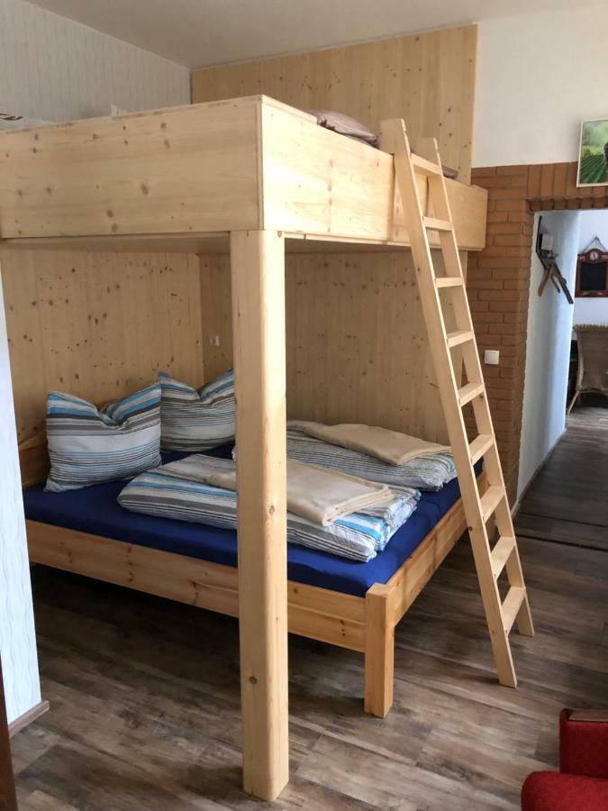 Alte Schule Cafe Und Pension Drehna Екстериор снимка