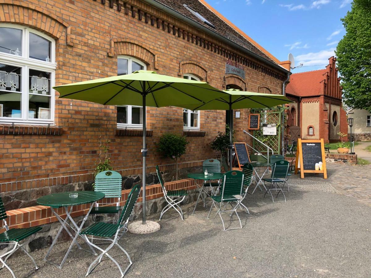 Alte Schule Cafe Und Pension Drehna Екстериор снимка