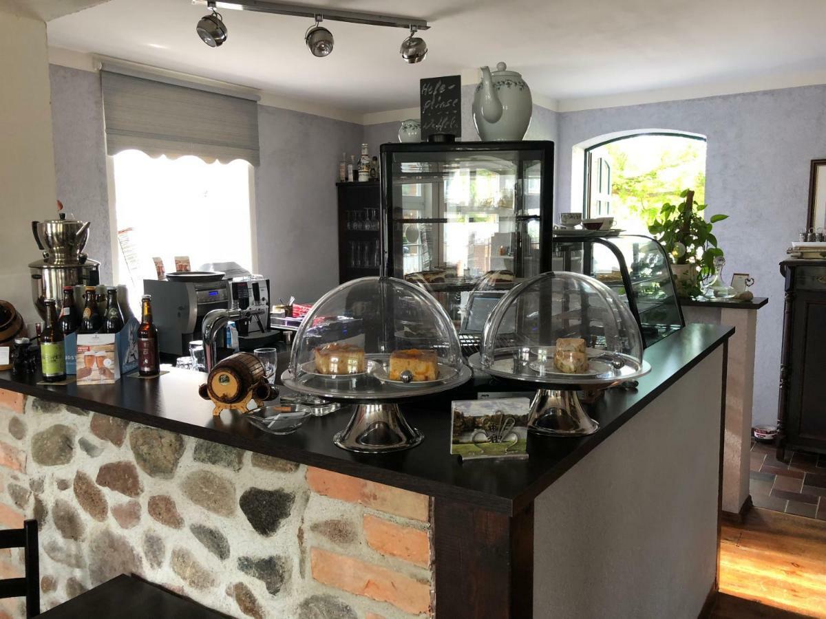 Alte Schule Cafe Und Pension Drehna Екстериор снимка